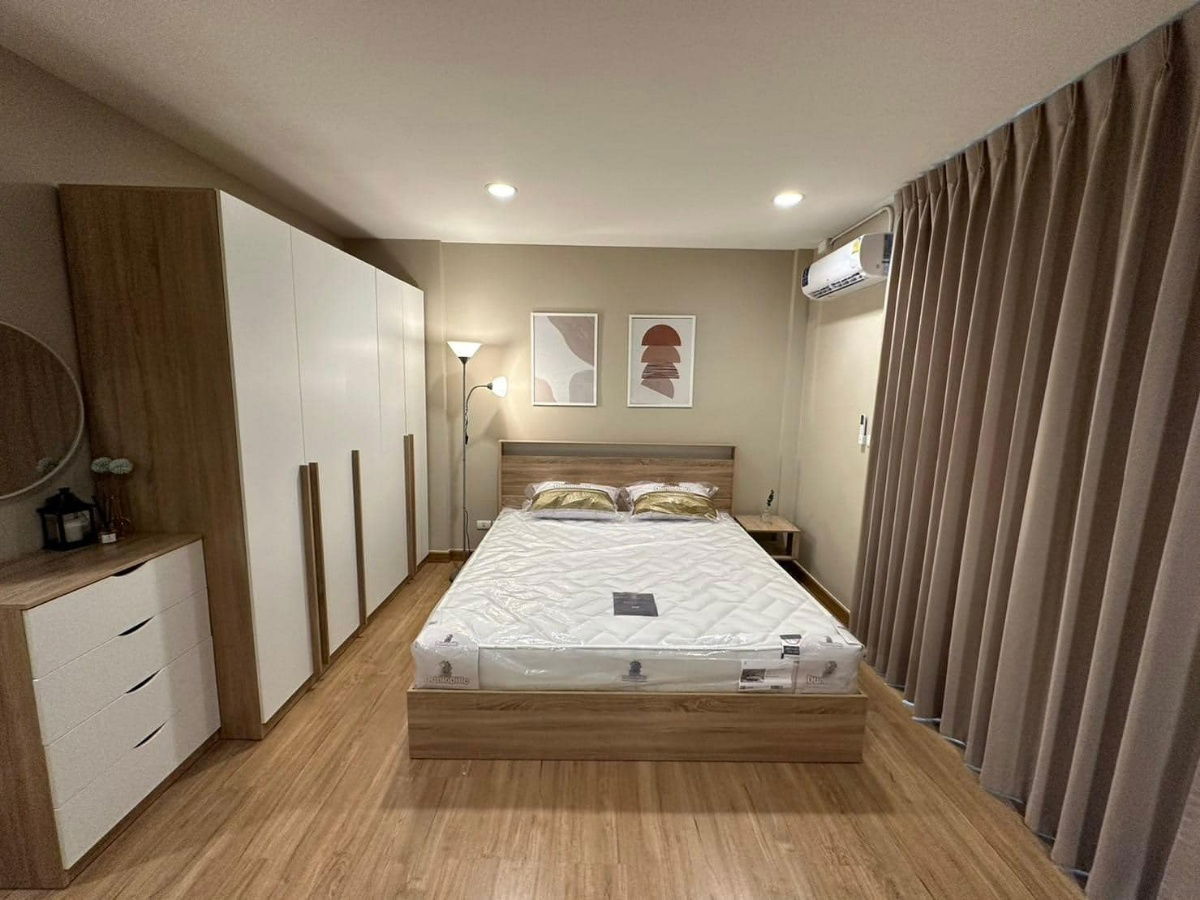 รูป 🏡 เช่า ให้เช่า ปล่อยเช่า บ้านกลางเมือง สาทร-ตากสิน 2 ทาวน์โฮม 3 ชั้น ใกล้ BTS สาทร/ตากสิน สนใจ Line ID : @951qfbfi - รูปที่ 11/18