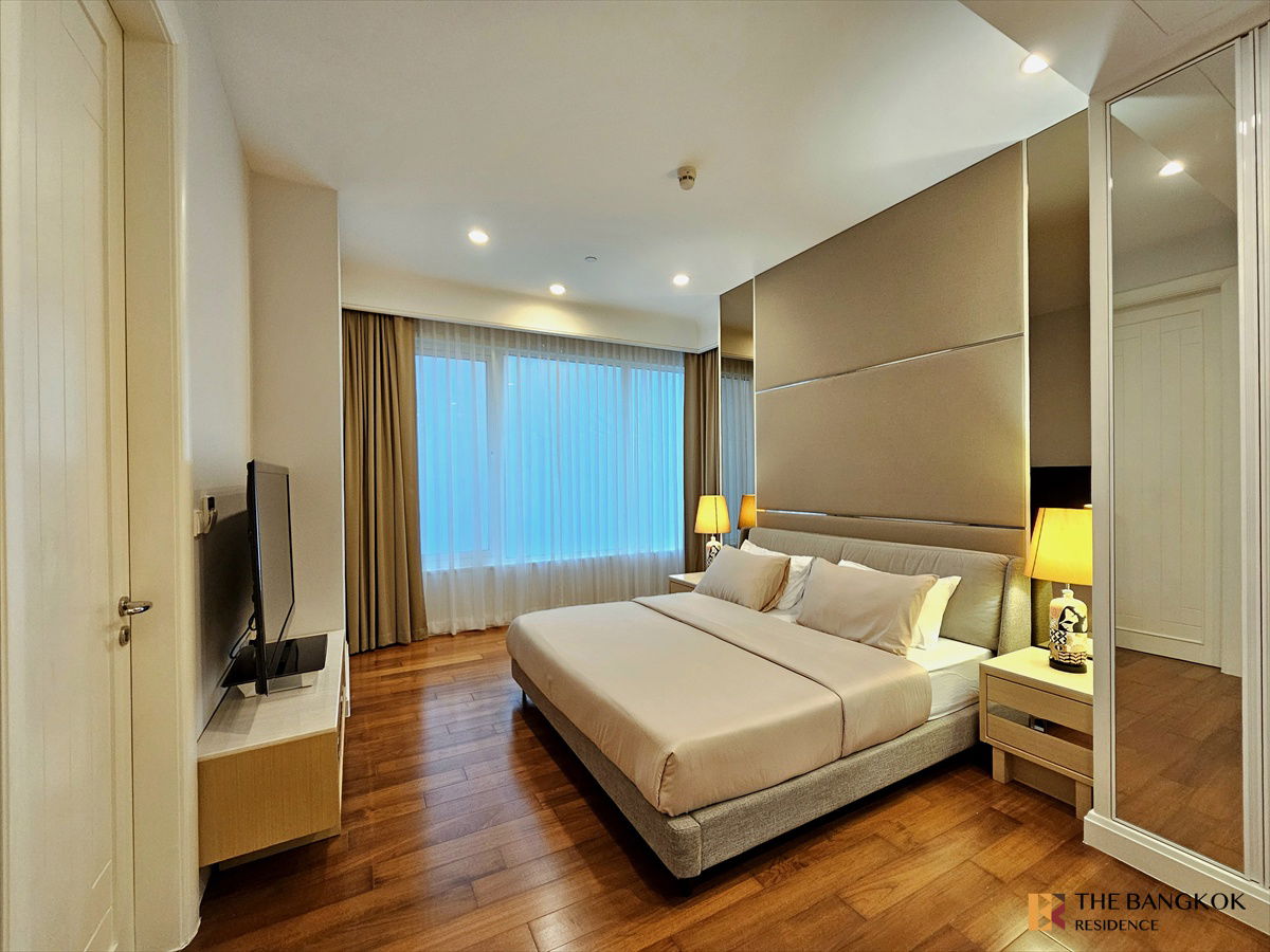 picture  Q Langsuan 💖 Well-Decorated Unit in Prime Location 💎 Near BTS Chidlom  - 3/11