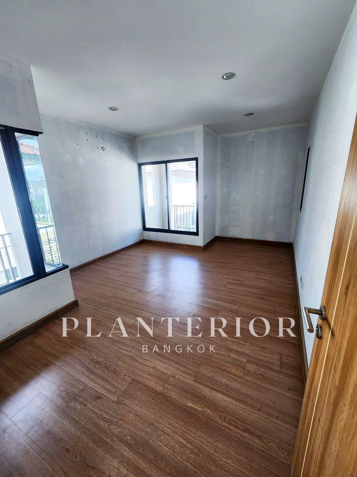 รูป 📌 หลุดจอง!! Luxury House 3 ชั้น สุดหรู - รูปที่ 13/14