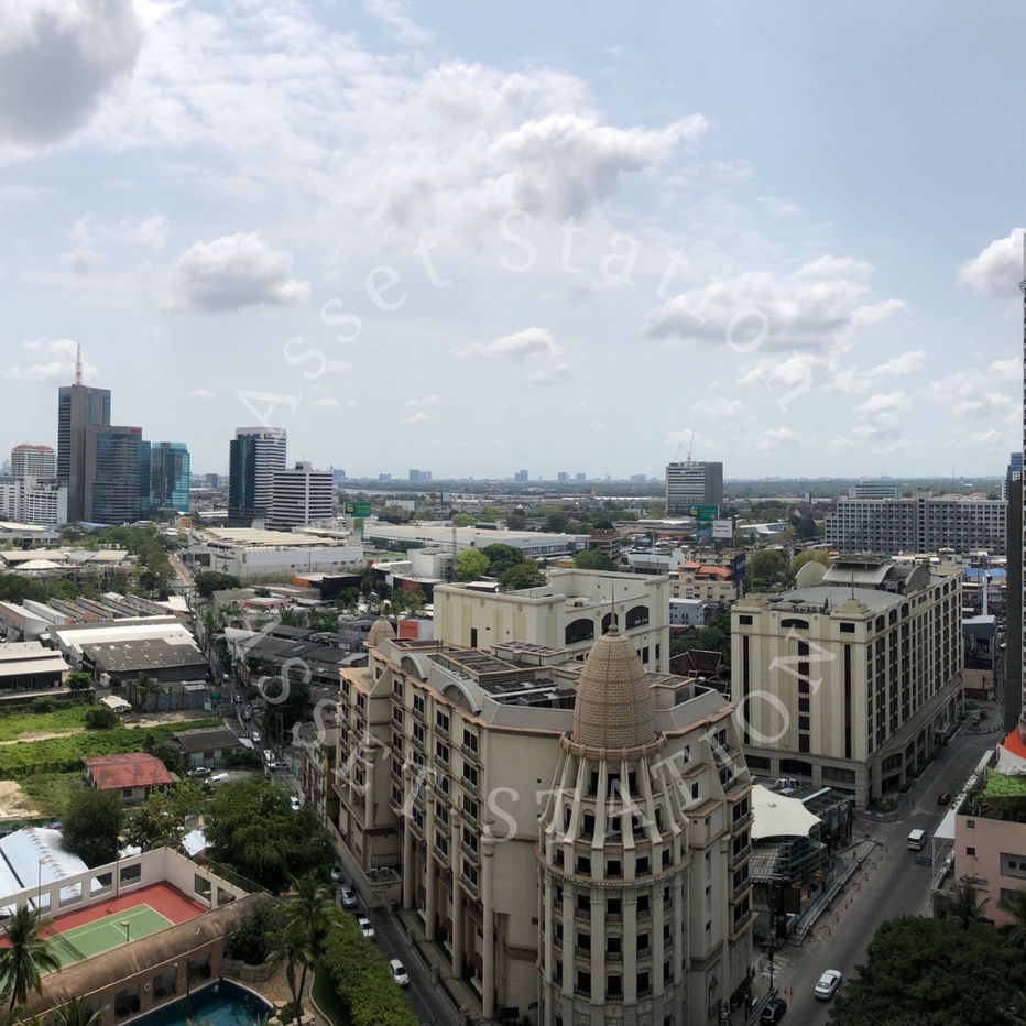 picture 💥🏢 Lumpini 24 Sukhumvit 24 – Walk to BTS Phrom Phong, a luxurious, fully furnished condo, ready to move in! ✨🚆 - 10/10