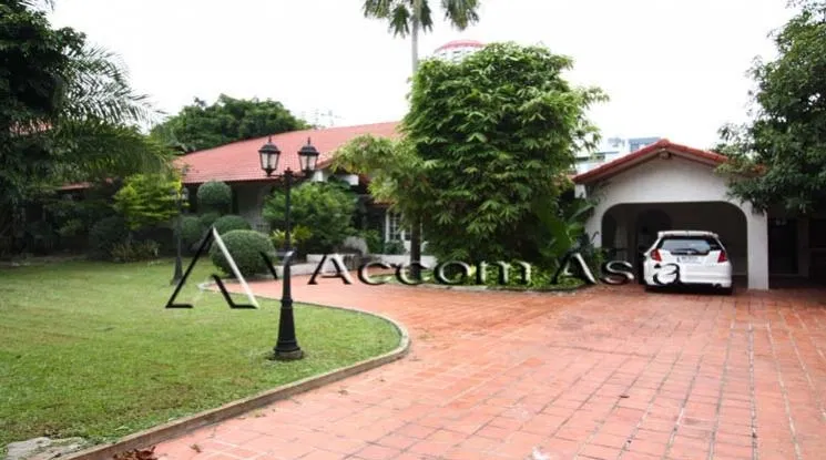 picture 🔼🔽 AccomA 📩  4 BR House in Khlong Ton Nuea (64748) - 2/9
