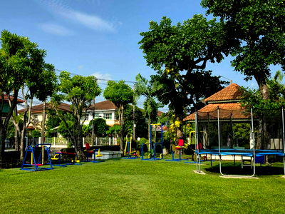 เช่าบ้านเดี่ยว เซ็นทรัล พลาซ่า บางนา : 🏡 บ้านให้เช่า มัณฑนา ศรีนครินทร์ แต่งสวย พร้อมอยู่ สนใจ Line ID : @951qfbfi