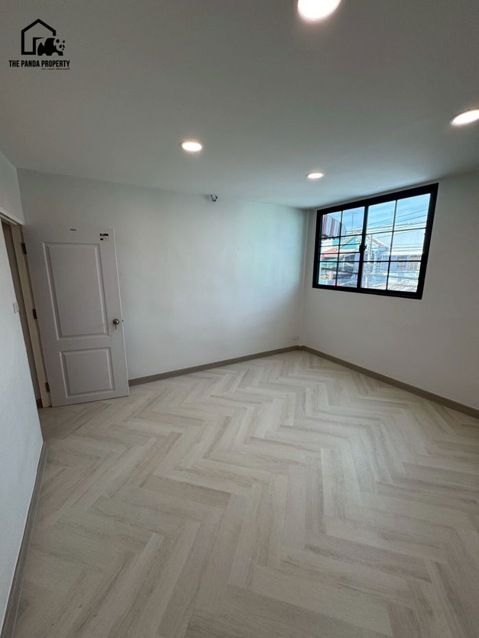 รูป บ้านใหม่พร้อมอยู่ ย่านอ่อนนุช ทำเลอ่อนนุช44 , พึ่งมี 50/30 - รูปที่ 8/9