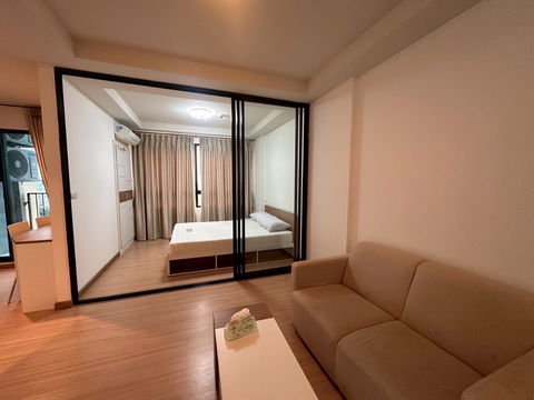 Condo for rent: J Condo (Sathorn-Kanlapaphruek) 31 sq m, 18th floor, Building A 1 bedroom, 1 bathroom Beautiful room, only 8,000 baht