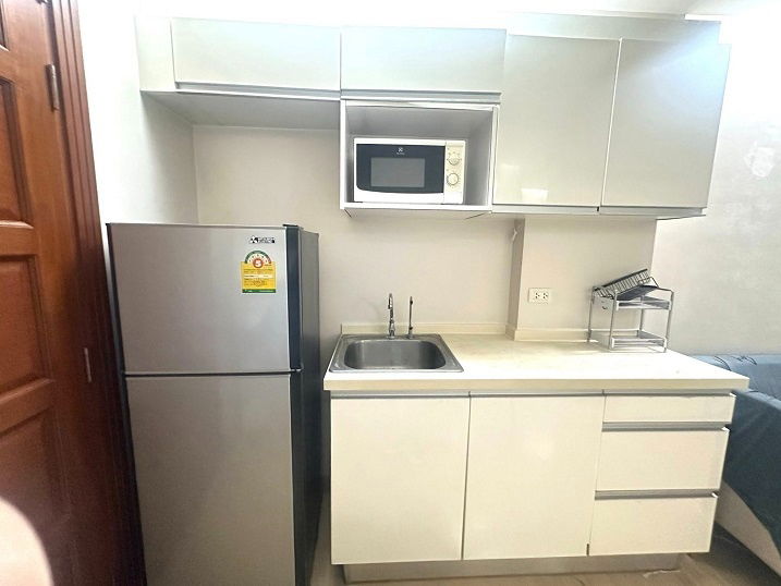 รูป คอนโด Emerald Residence Ratchada ชั้น 6 ห้องสวย 1 นอน 30 ตรม. มีเครื่องซักผ้า ราคาถูก  12,000 บาท - รูปที่ 4/7