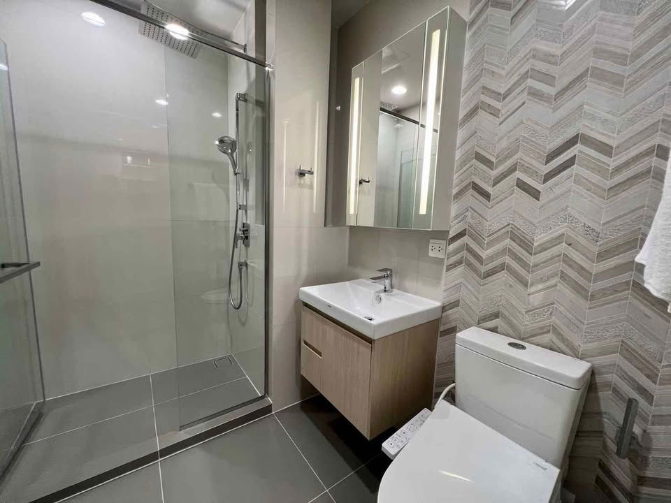 รูป ให้เช่า ✨ OKA HAUS Sukhumvit 36 ✨ เฟอร์นิเจอร์ และ เครื่องใช้ไฟฟ้าครบ ใกล้ BTS ทองหล่อ  - รูปที่ 9/11