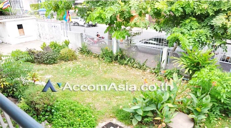 รูป 🔼🔽 AccomA 📩 Home Office 2 BR House in Khlong Ton Nuea (AA12740) - รูปที่ 11/13