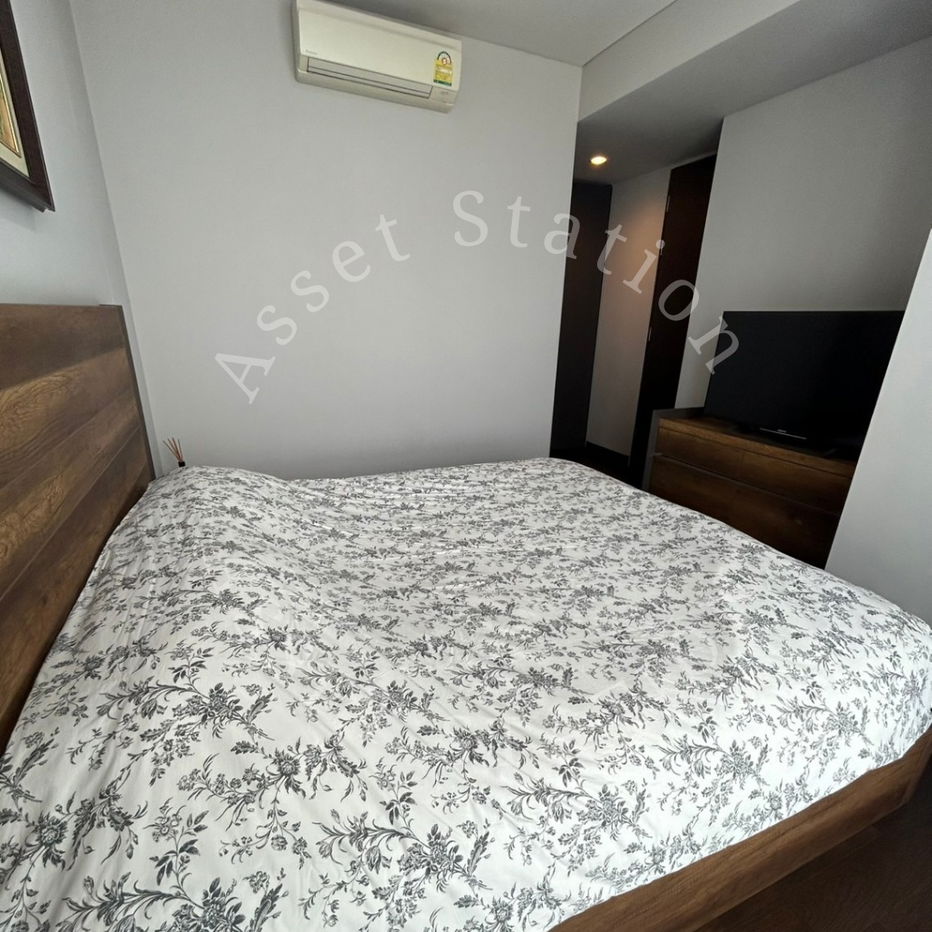 picture 🚈💎 Lumpini 24 – Luxury condo with panoramic view 🌆 near The Em District - 1/7