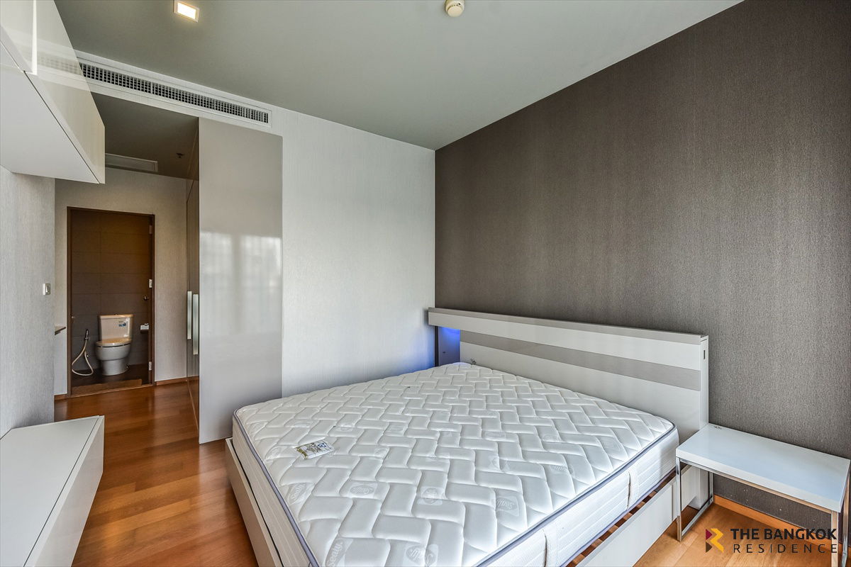 picture  Noble Revent Near 💖 Spacious Unit with Open City View 🏙️ Near BTS Phaya Thai  - 5/14
