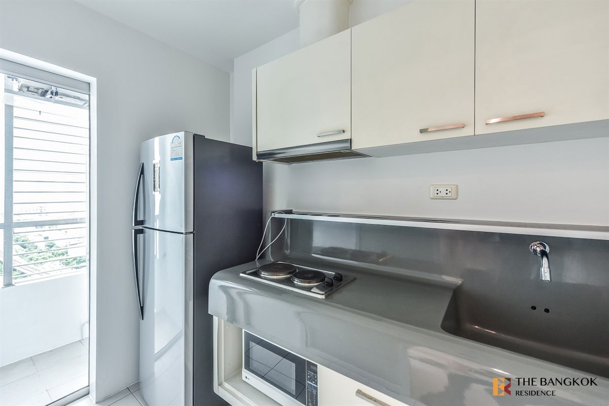 picture  𝐑𝐚𝐫𝐞 𝐕𝐢𝐞𝐰 𝐔𝐧𝐢𝐭! Q House Sathorn 🌃 Well-maintained unit at a great value price✨ Near BTS Krung Thonburi  - 12/15