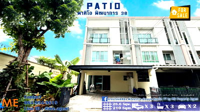 Townhouses for sale วิทยาลัยดุสิตธานี : For sale 3-story townhouse, Patio Pattanakarn 38,  located at the beginning of the project, near the clubhouse, Call 085-161-9569 (TI23-29)