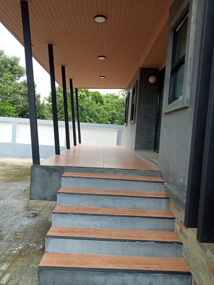 รูป บ้านเดี่ยวชั้นเดียว (หลังใหญ่) 1 หลัง ,บ้านชั้นเดียว(หลังเล็ก) 1 หลัง อยู่ในบริเวณเดียวกัน ย่าน อ.เมืองนครราชสีมา - รูปที่ 3/25