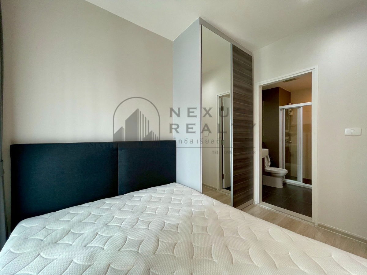 picture 🔥🔥Ready to move in!! Big Discount!! Newly Renovated, Super Fresh Room!! Hurry before it’s gone!! Beautiful unit full appliances!! Prime Location - 5/10