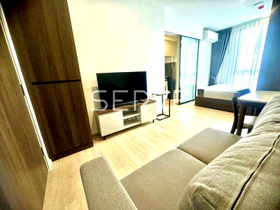 คอนโดให้เช่า : 🔥8K/Mo ห้องสตูดิโอ กั้นเป็นสัดส่วน แต่งครบ เฟอร์จัดเต็ม พร้อมอยู่ คอนโดใหม่ใกล้ BTS คูคต , ฟิวเจอร์ พาร์ค รังสิต@  Nue Cross Khu Khot Station 