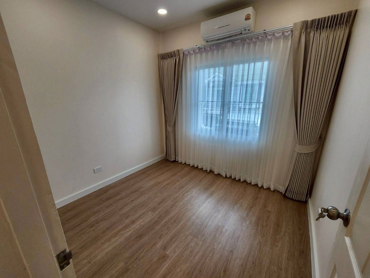 picture Beautiful Townhome for Sale the Villa Rattanathibet Tha-It, 3 Bedrooms | 2 Bathrooms | Newly Renovated | Ready to Move In price 2.59mb - 15/18