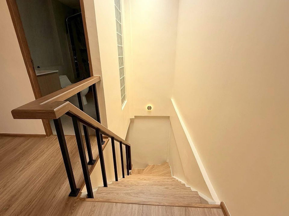 รูป code : C102 ให้เช่าทาวน์เฮ้าส์ หมู่บ้านนางลิ้นจี่ (Nang Linchee Townhouse) | ใกล้เซ็นทรัลพระราม 3 เหมาะอยู่อาศัยหรือโฮมออฟฟิศ - รูปที่ 5/14