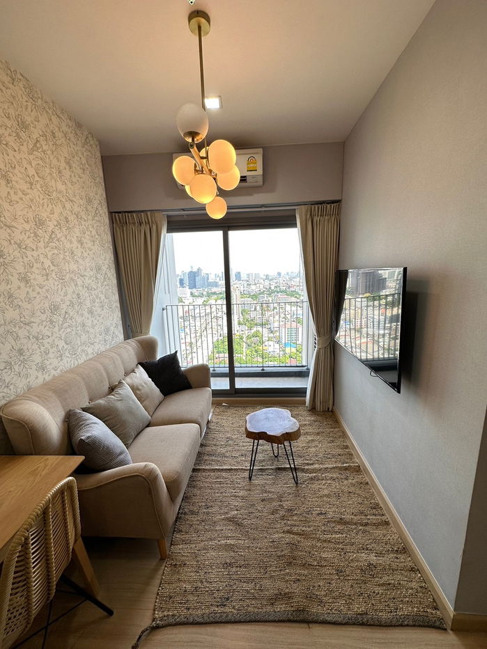 picture Renting Whizdom connect 1bed high floor - 1/9