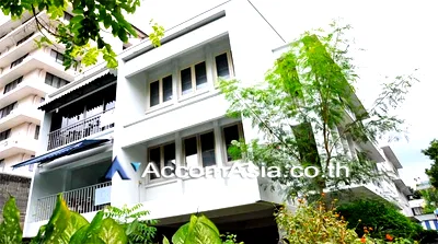 Houses for rent Watthana : 🔼🔽 AccomA 📩 Home Office 2 BR House in Khlong Ton Nuea (AA12740)