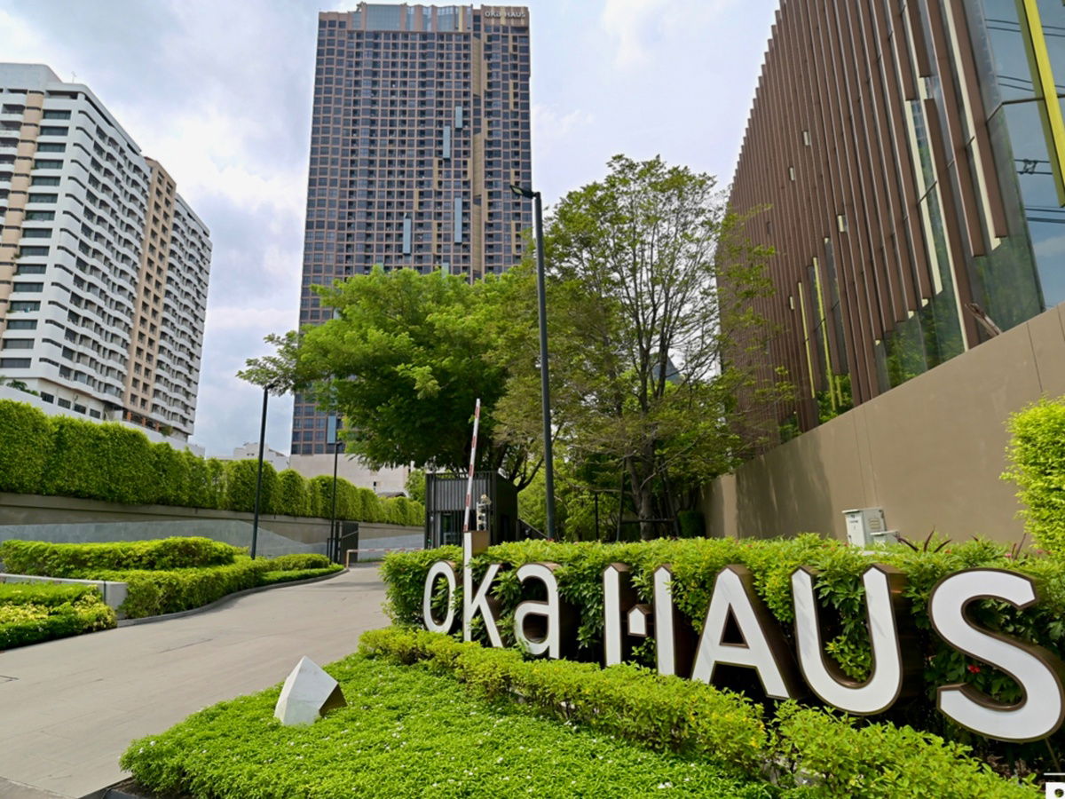 รูป ขายด่วน Oka Haus Sukhumvit 36 | 1 ห้องนอน แต่งครบ พร้อมอยู่ ราคาพิเศษกว่าประเมิน - รูปที่ 1/13
