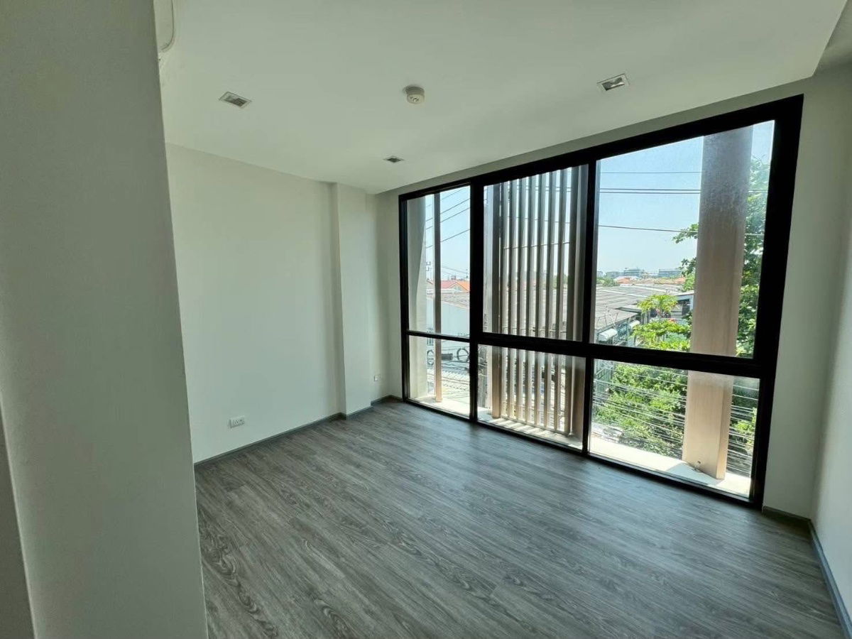 picture  Home office for rent, 3 and a half floors, corner unit, Baan Authen Nakniwat 48 project - 8/10