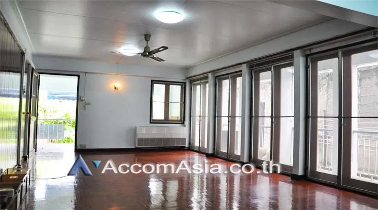 รูป 🔼🔽 AccomA 📩 Home Office 2 BR House in Khlong Ton Nuea (AA12740) - รูปที่ 5/13