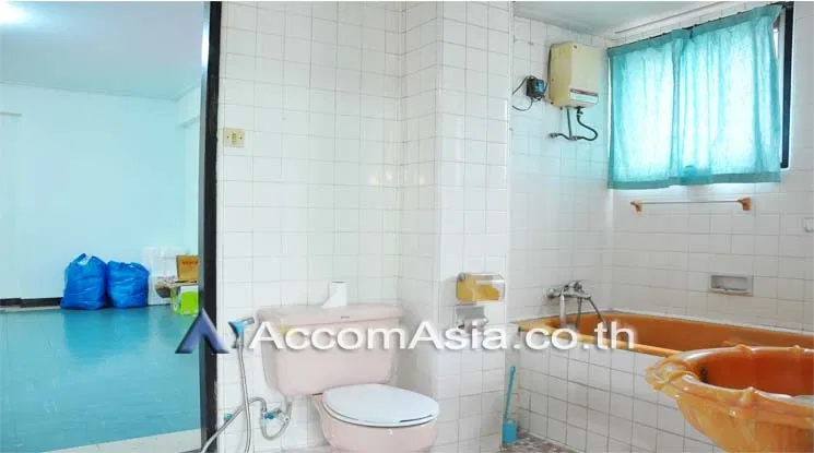 รูป 🔼🔽 AccomA 📩 Home Office 2 BR House in Khlong Ton Nuea (AA12740) - รูปที่ 10/13