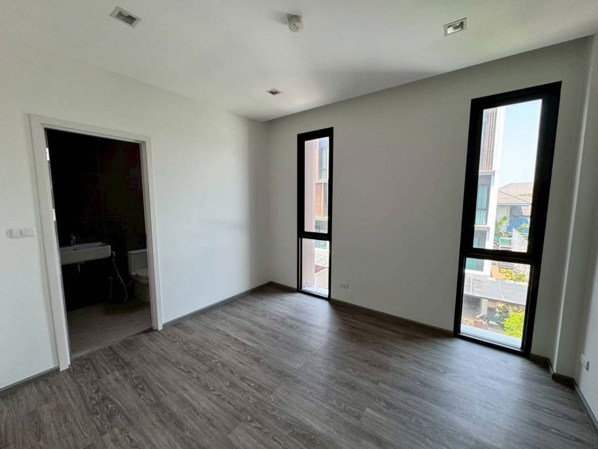 picture  Home office for rent, 3 and a half floors, corner unit, Baan Authen Nakniwat 48 project - 10/10