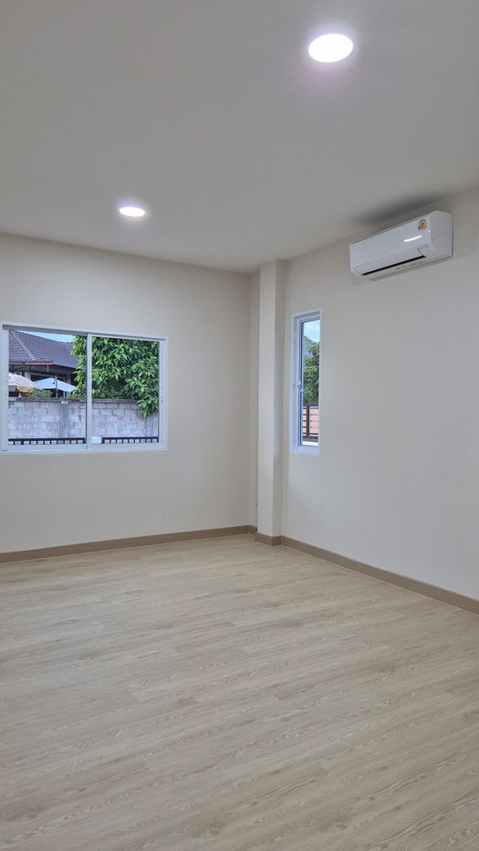 รูป บ้านเดี่ยว หลังใหญ่ พื้นที่เยอะ ใกล้เมือง เดินทางสะดวก พร้อมเข้าอยู่ 97.4 ตรว. เพียง 2.99 ล้าน! - รูปที่ 7/30