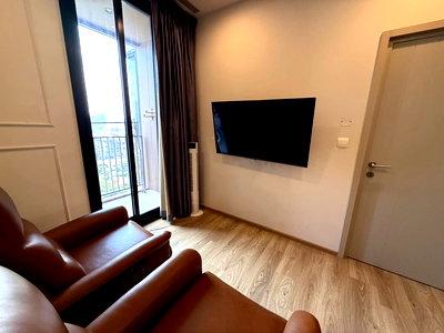 คอนโดให้เช่า : TA8006📲LineID @556ryccg🌅1 ห้องนอน 34 ตรม ชั้น12A OKA HAUS สุขุมวิท 36 Fully furnished ใกล้BTS ทองหล่อ และ ทางด่วน