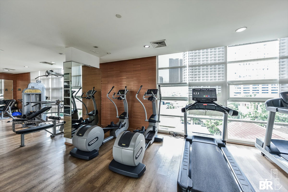 รูป 💎Luxury Riverside Condo,Watermark Chaophraya near BTS Krung Thon Buri 🚝 - รูปที่ 3/5