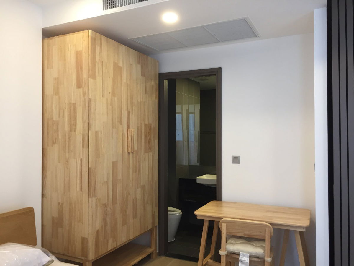picture Ashton Chula Silom【𝐑𝐄𝐍𝐓】🔥Classic wood-tone rooms add a touch of relaxation and aesthetics.🔥  Contact Line ID: @hacondo - 3/6