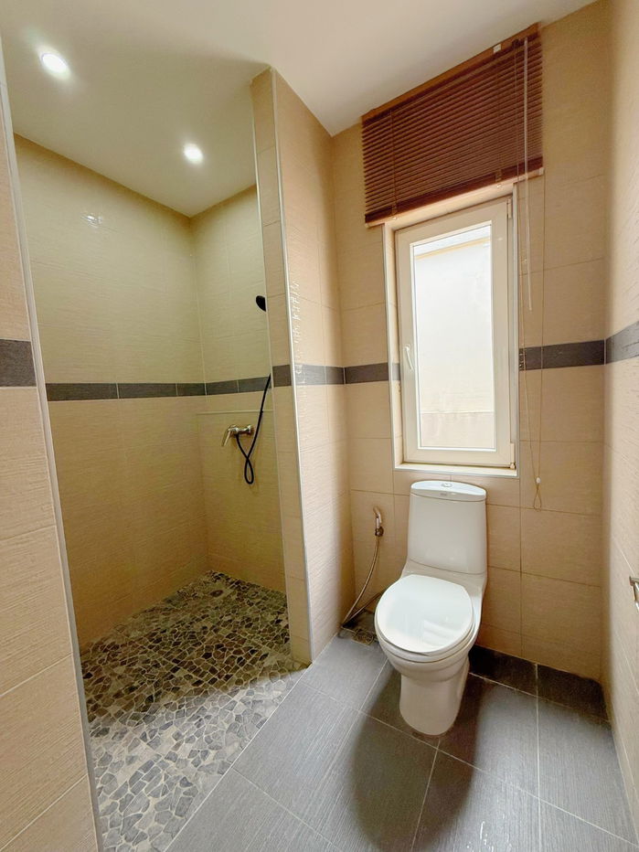 รูป บ้านเดี่ยวให้เช่า – หมู่บ้าน Siam Royal View 3 ห้องนอน  4 ห้องน้ำ  80,000 บาท/เดือน (รวมค่าดูแลสระว่ายน้ำและสวนแล้ว) - รูปที่ 13/17