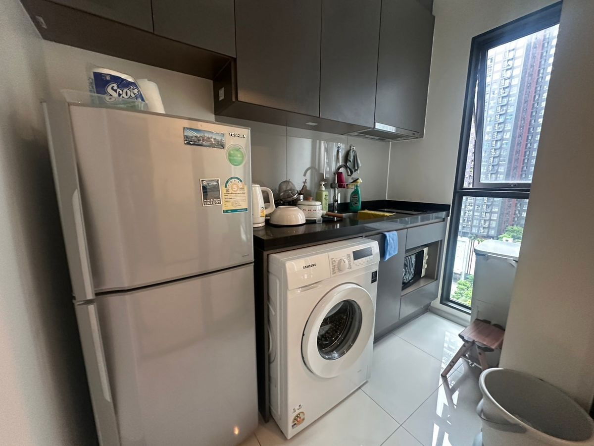 picture R0109 For Rent – Rhythm Asoke 1 | 1 Bedrooms 21 SQ.M. 15th floor  **Call 0916550536** - 8/12