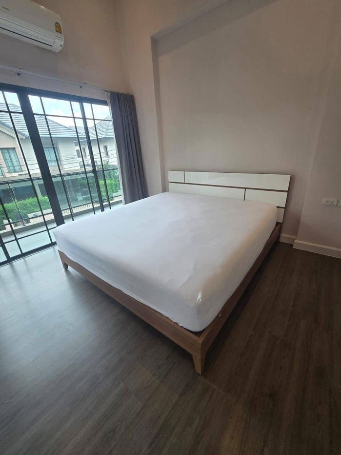 picture Single house for rent ✨ Bangkok Boulevard Rangsit ✨ 5 bedrooms, 3 bathrooms, fully furnished and equipped with appliances - 5/11