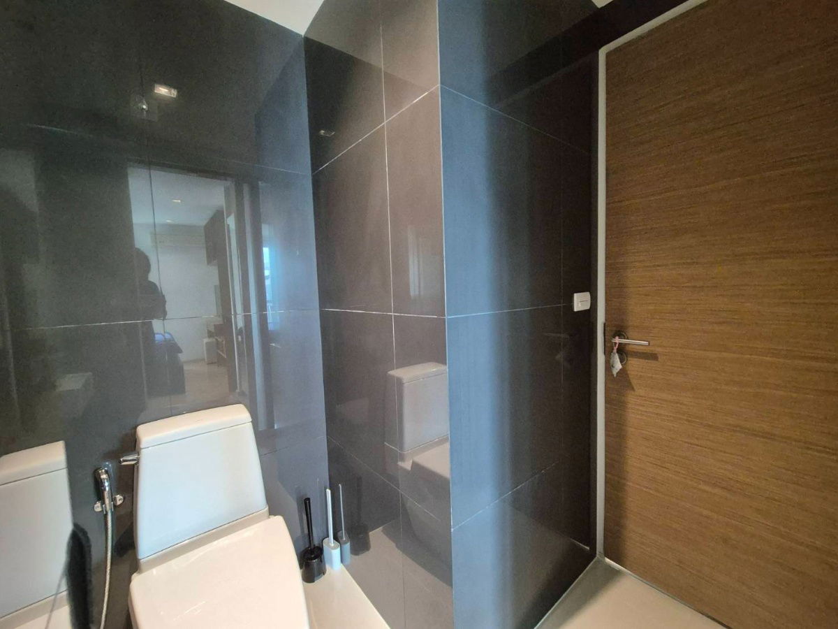 รูป ขาย ราคาดีที่สุดในตึก  1 ห้องนอน 45 ตารางเมตร ชั้นสูง เพียง 4.6 ล้านบาทเท่านั้น - รูปที่ 20/20