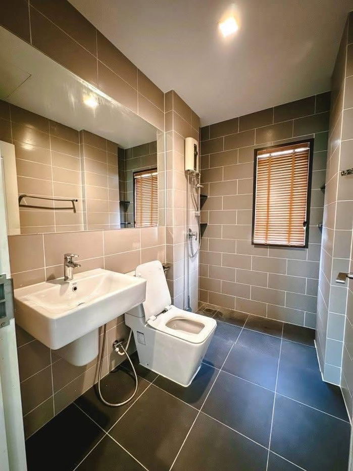 picture Single house for rent ✨ Bangkok Boulevard Rangsit ✨ 5 bedrooms, 3 bathrooms, fully furnished and equipped with appliances - 11/11