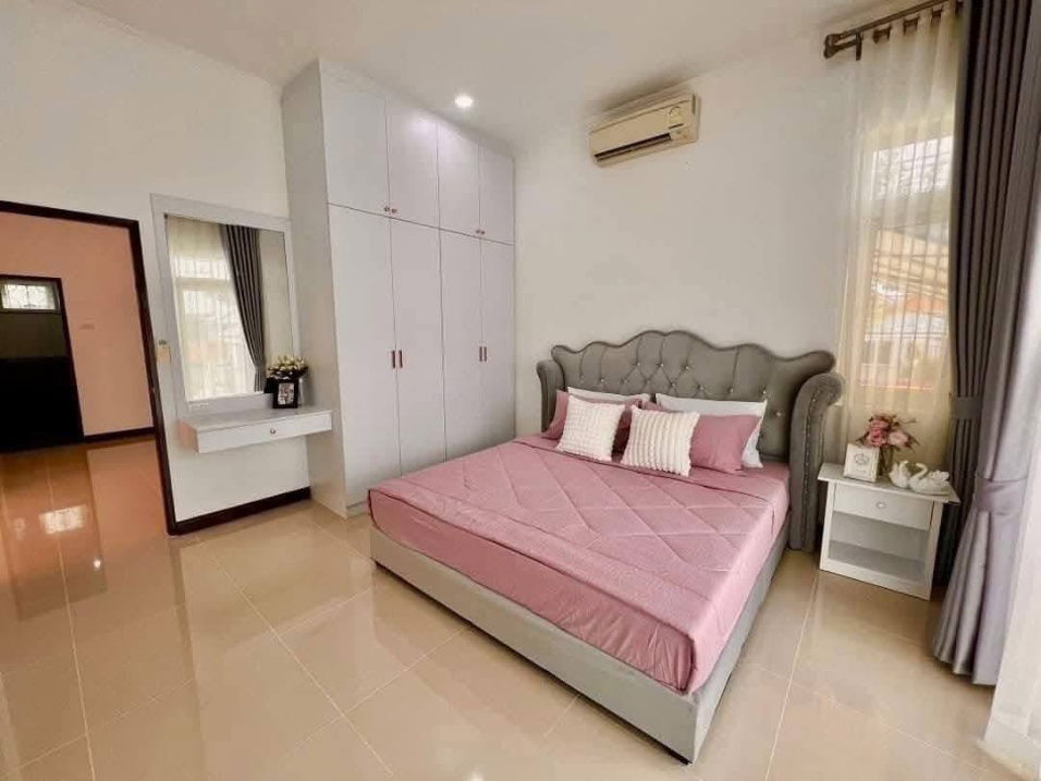 picture Amorn Village For Rent: 55,000 THB / month 3 Bedrooms, 3 Bathrooms - 6/11