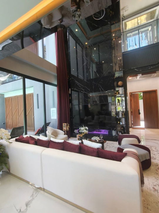 picture 3-storey villa with private elevator, Huai Yai, Pattaya - 13/24