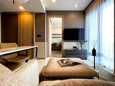 Condos for rent MRT Sam Yan : Code: KJ8723  for rent Cooper Siam // Line ID: @kjcondo (with @) //