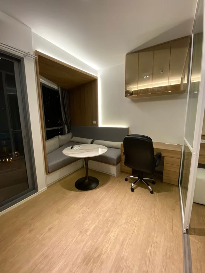 picture Condo in the middle of Sam Yan mitrtown, beautifully decorated, next to MRT and Chulalongkorn University - 6/13