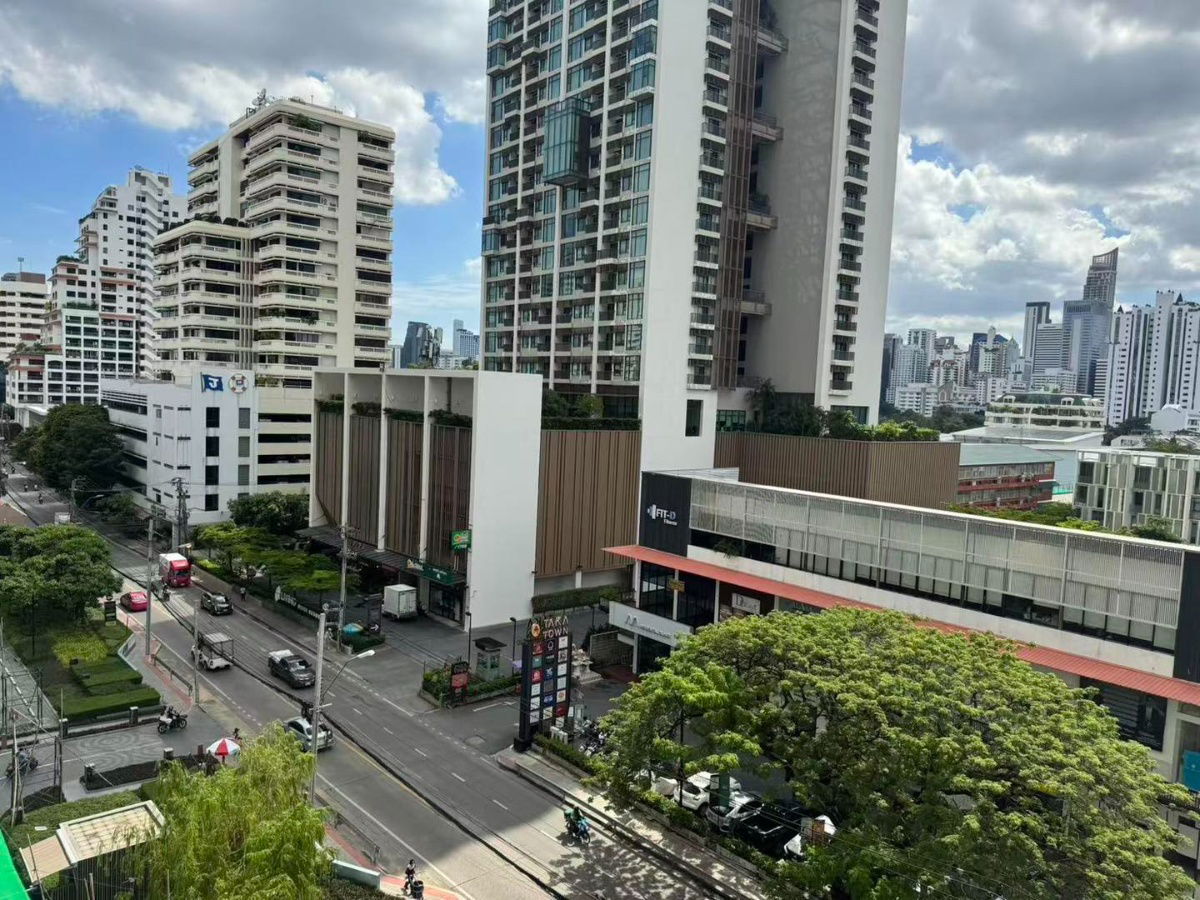 picture For rent Supalai Oriental Sukhumvit 39 - Large 2-bedroom unit, fully furnished, nice location, nearby BTS Phrom Phong, EmQuartier, ready to move in. - 12/12