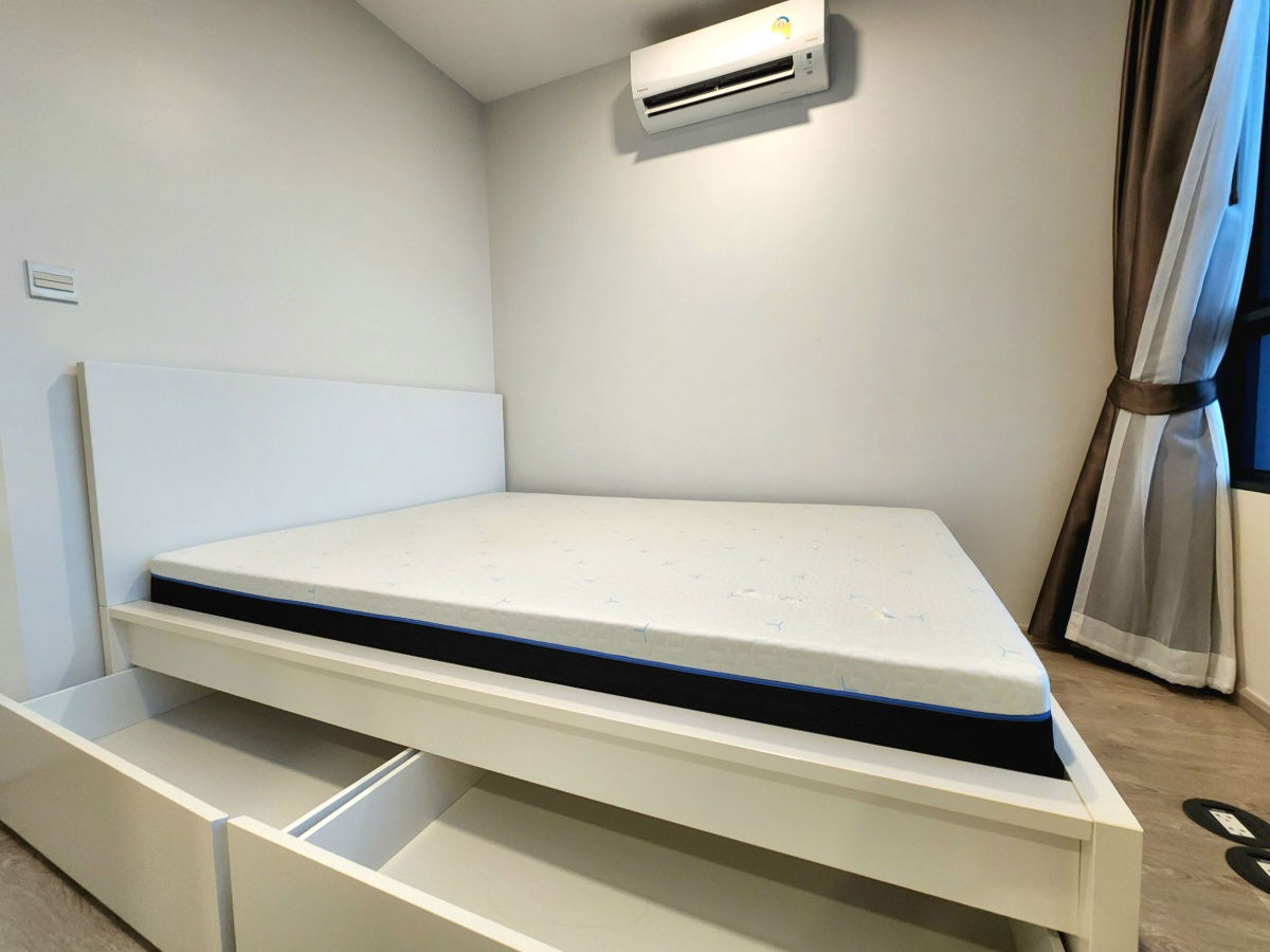 รูป ขายห้องมุม มี 3 ทิศ เหนือ ตะวันตก และทิศใต้ ขายพร้อมอยู่แล้วคอนโด ทำเลศิริราช The Tree จรัญ 30 **แบบ ห้องหายาก 1 ชั้น มี1 ห้อง  **โทนขาวมินิมอล - รูปที่ 39/44