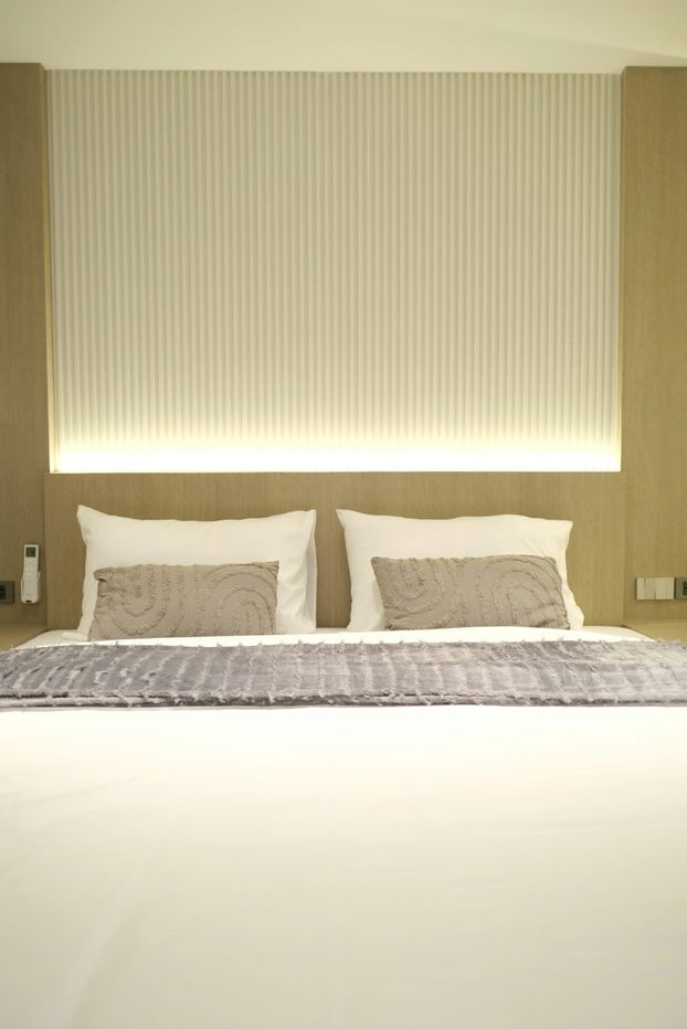picture Condo for sale in a prime location: Srithana Condo 2, Huay Kaew, Nimmanhaemin. Tel. : 098-9690236 (Janny) - 4/13