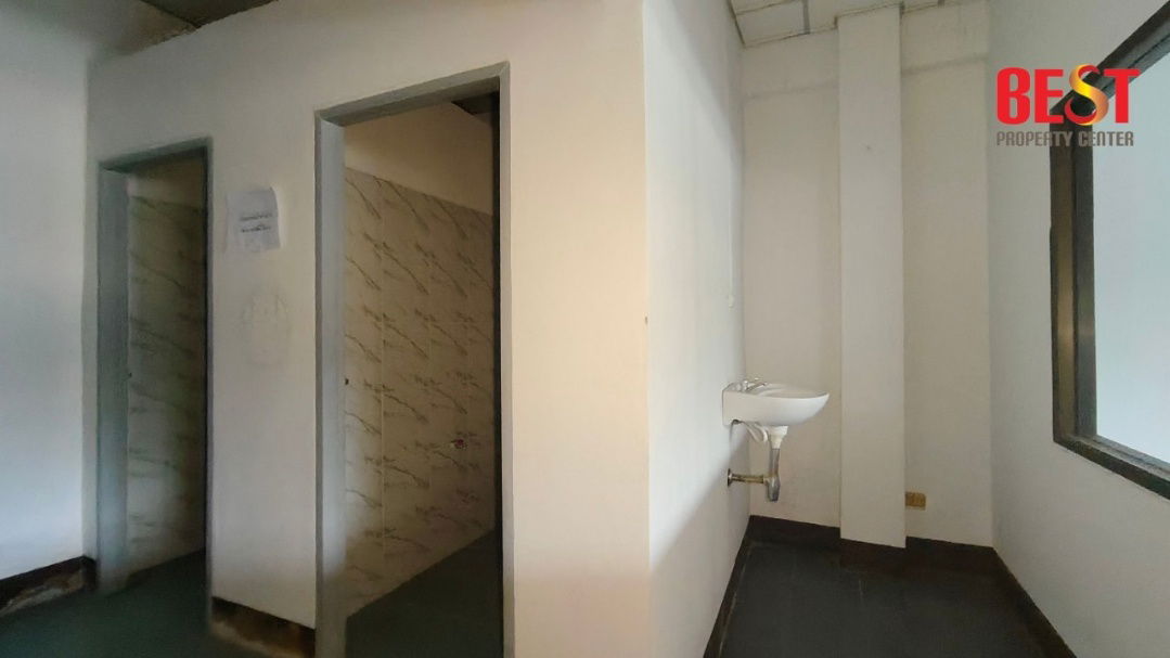 picture Modern 3-Storey Mini Factory for Sale – Prime Location Near Thepharak Road Samutprakarn - 19/22