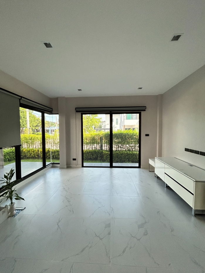 รูป P ขายบ้านเดี่ยว 2 ชั้นหมู่บ้านเวนิว ไอดี มอเตอร์เวย์ พระราม 9 75 ตารางวา - รูปที่ 14/19