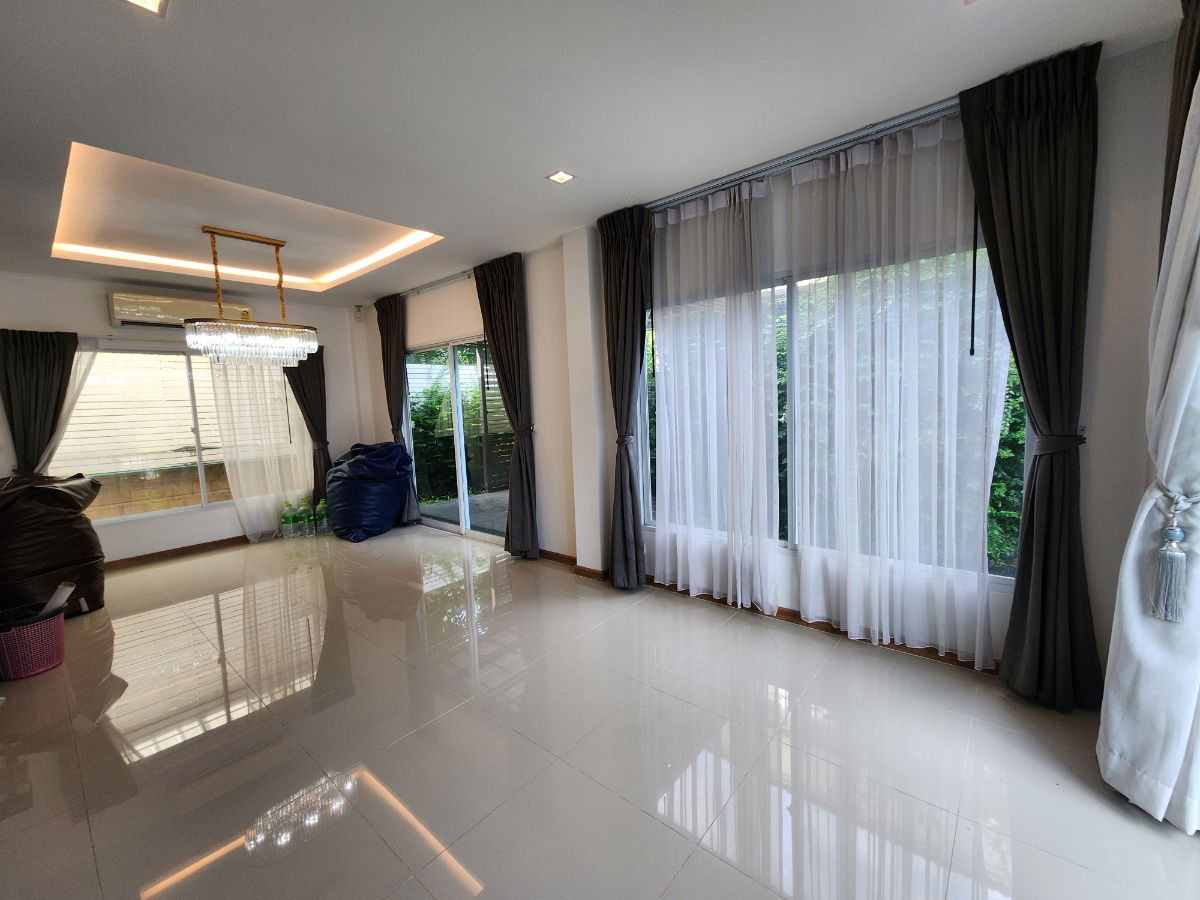 รูป ลดราคา**ขายบ้านเดี่ยว ใกล้โรงเรียนนานาชาติเด่นหล้า 5-7 นาที ในราคา 6.5 ล้านบาท(ราคาดีมาก)** 4 ห้องนอน 3 ห้องน้ำ 3 ที่จอดรถ มีส่วนกลางให้ใช้ - รูปที่ 60/77