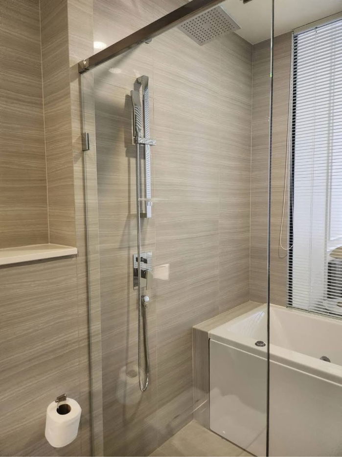 picture For rent✨ PARK ORIGIN PHROM PHONG  🔥Line ID: @034etfin 📲 1 bedroom 1 bathroom ✨ Free Internet - 10/11