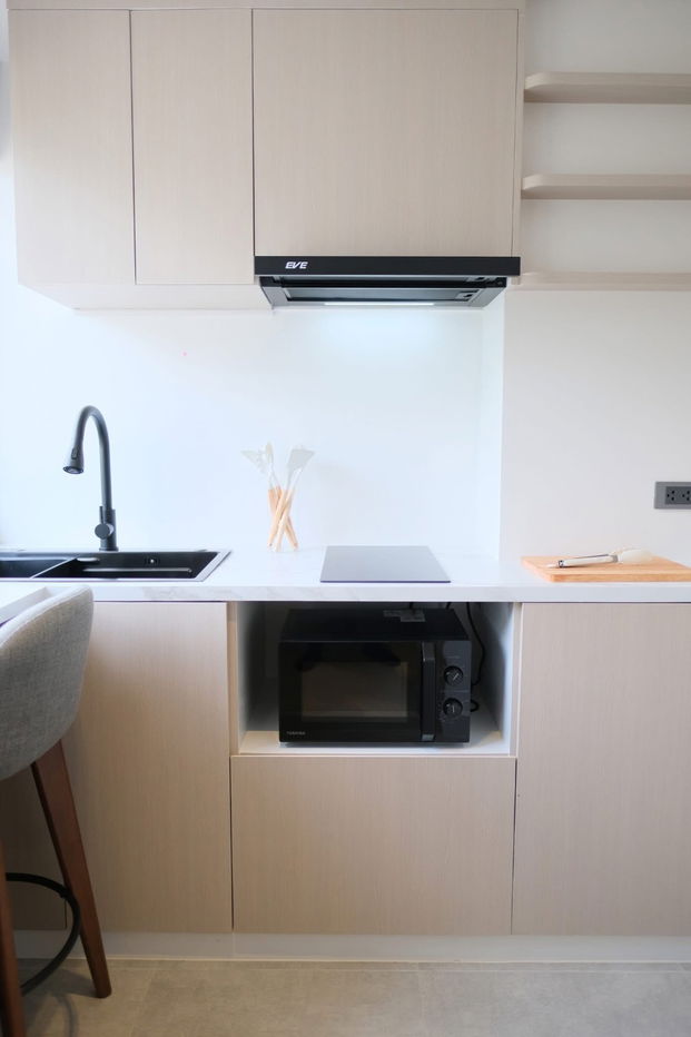 picture Condo for sale in a prime location: Srithana Condo 2, Huay Kaew, Nimmanhaemin. Tel. : 098-9690236 (Janny) - 10/13