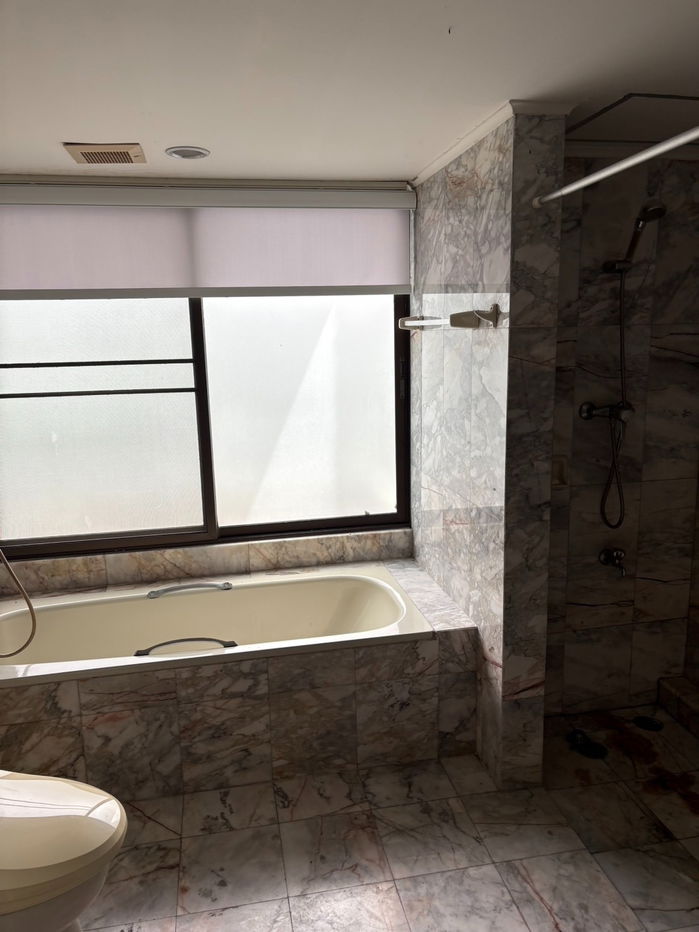 picture Condo for rent in Laem Chabang International Country Club golf course, large room with golf membership - 7/13