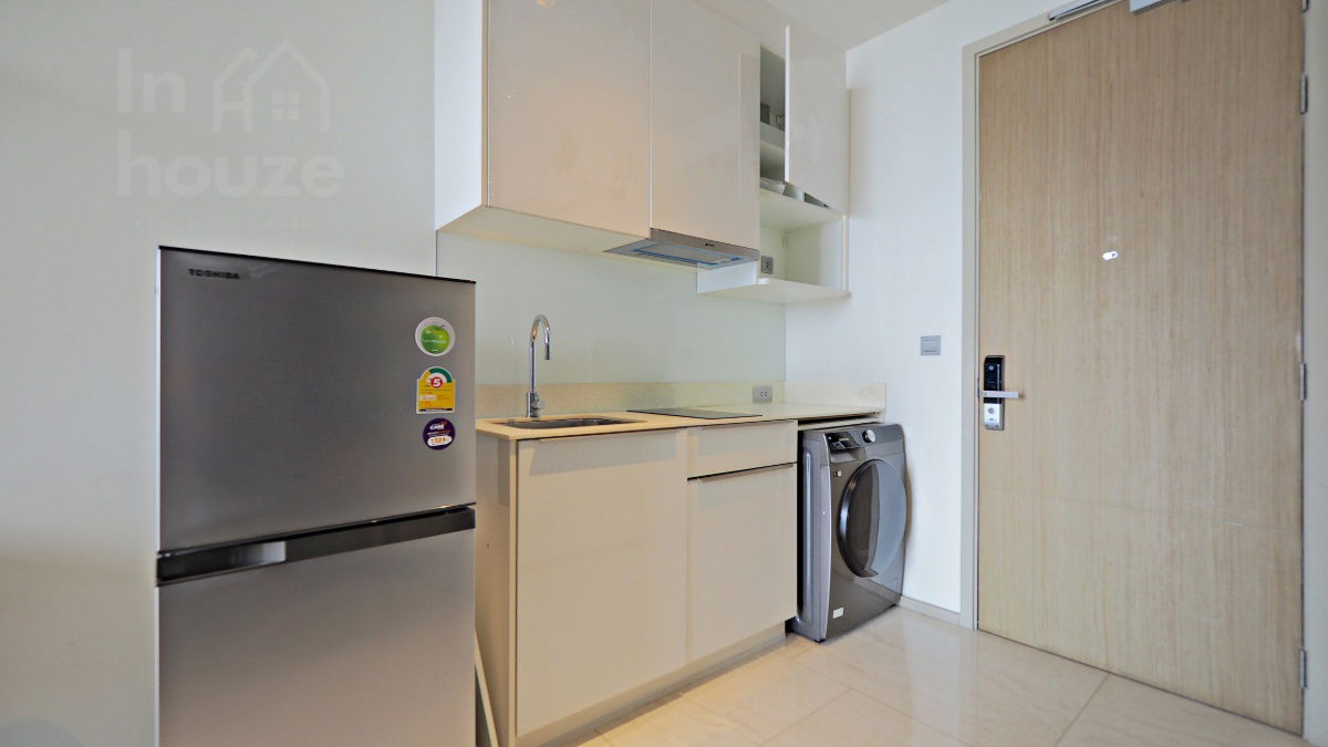 picture Condo for sale on project Ashton Silom. High Floor, 47 sq.m. Best view. For sale only 10.5 MB. - 11/15